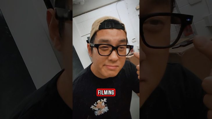 These glasses have ChatGPT in them… 🤯